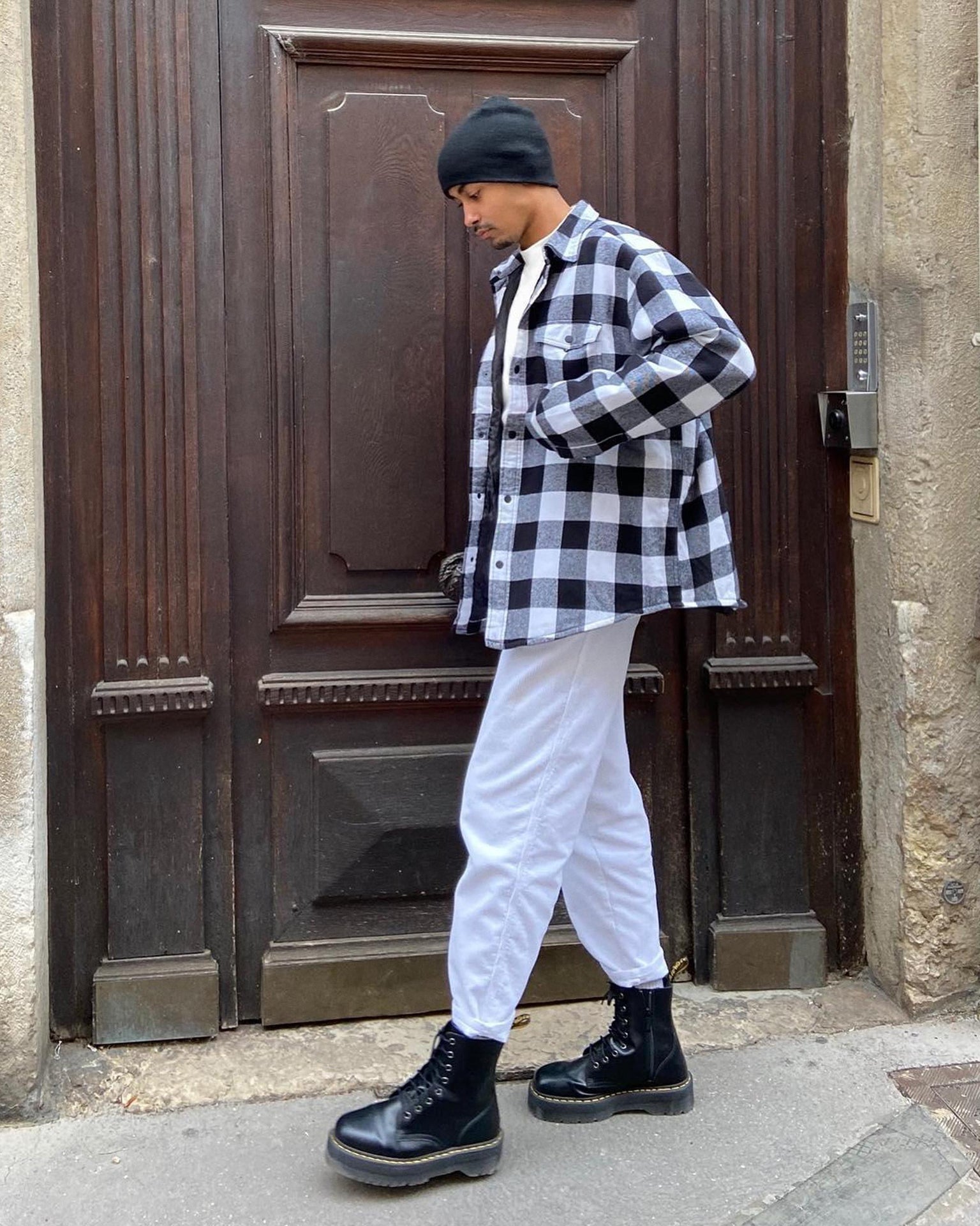 Jadon 光面皮革厚底馬汀靴