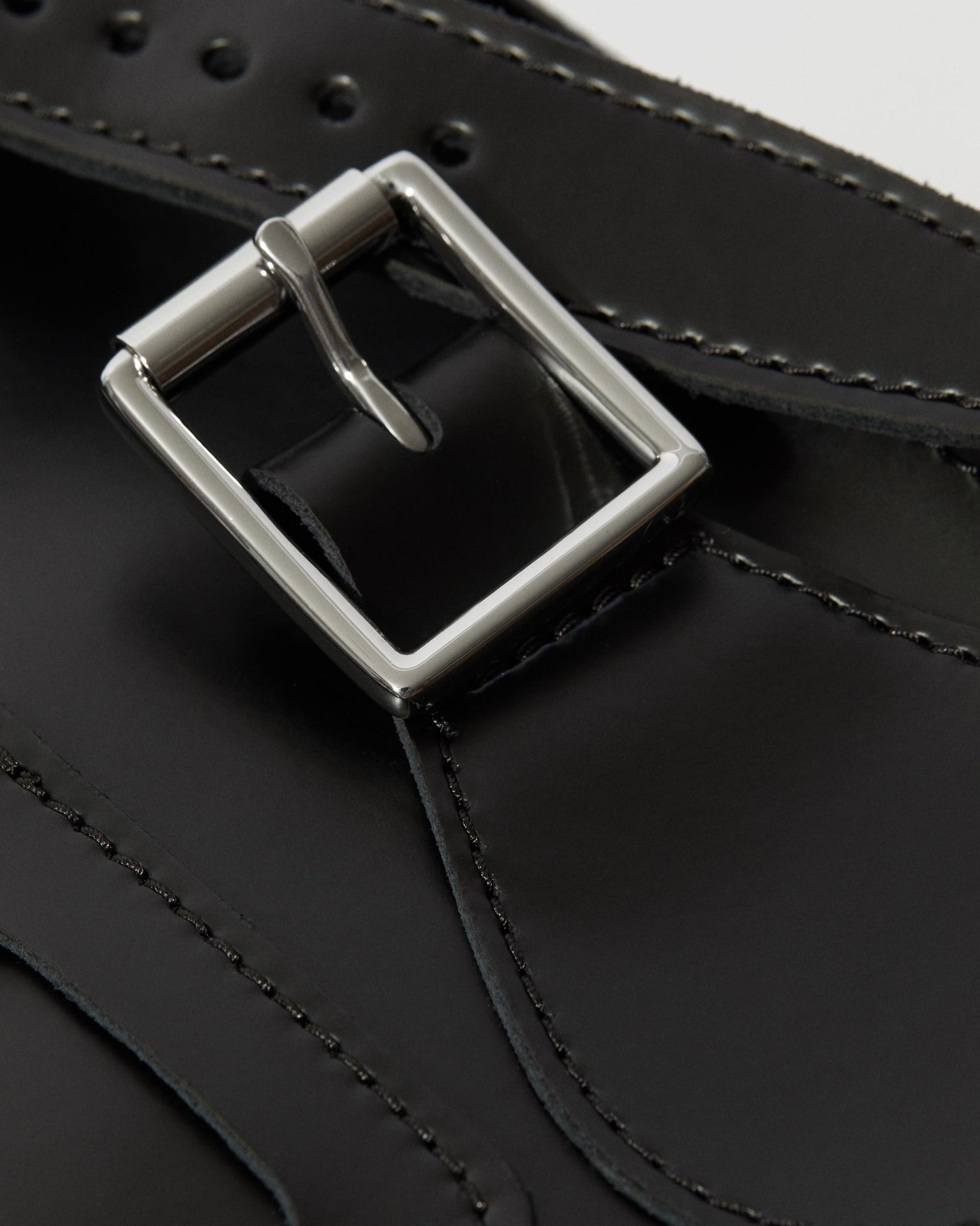 11吋 皮革翻蓋斜背包